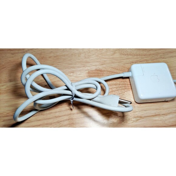 Genuine Apple 60W A1384 MagSafe ADP-60AD  16.5V 3.65A Power Adapter - Picture 6 of 9